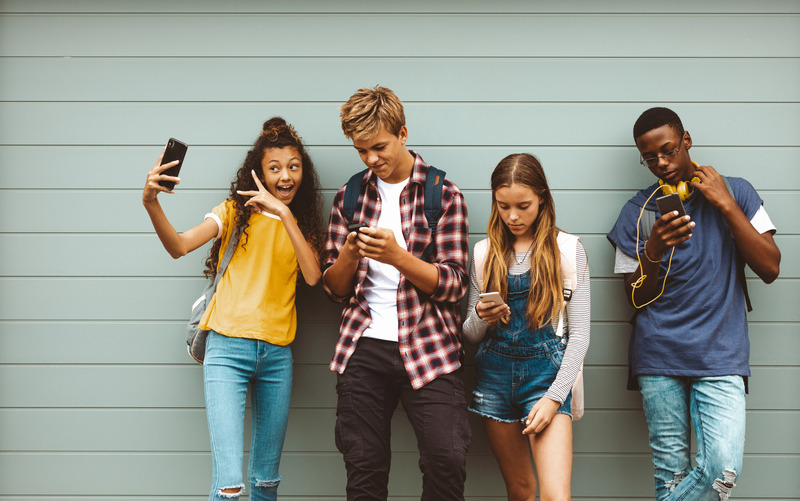 Parenting Series  Parenting Through Social Media Culture: A Guide for Modern Families